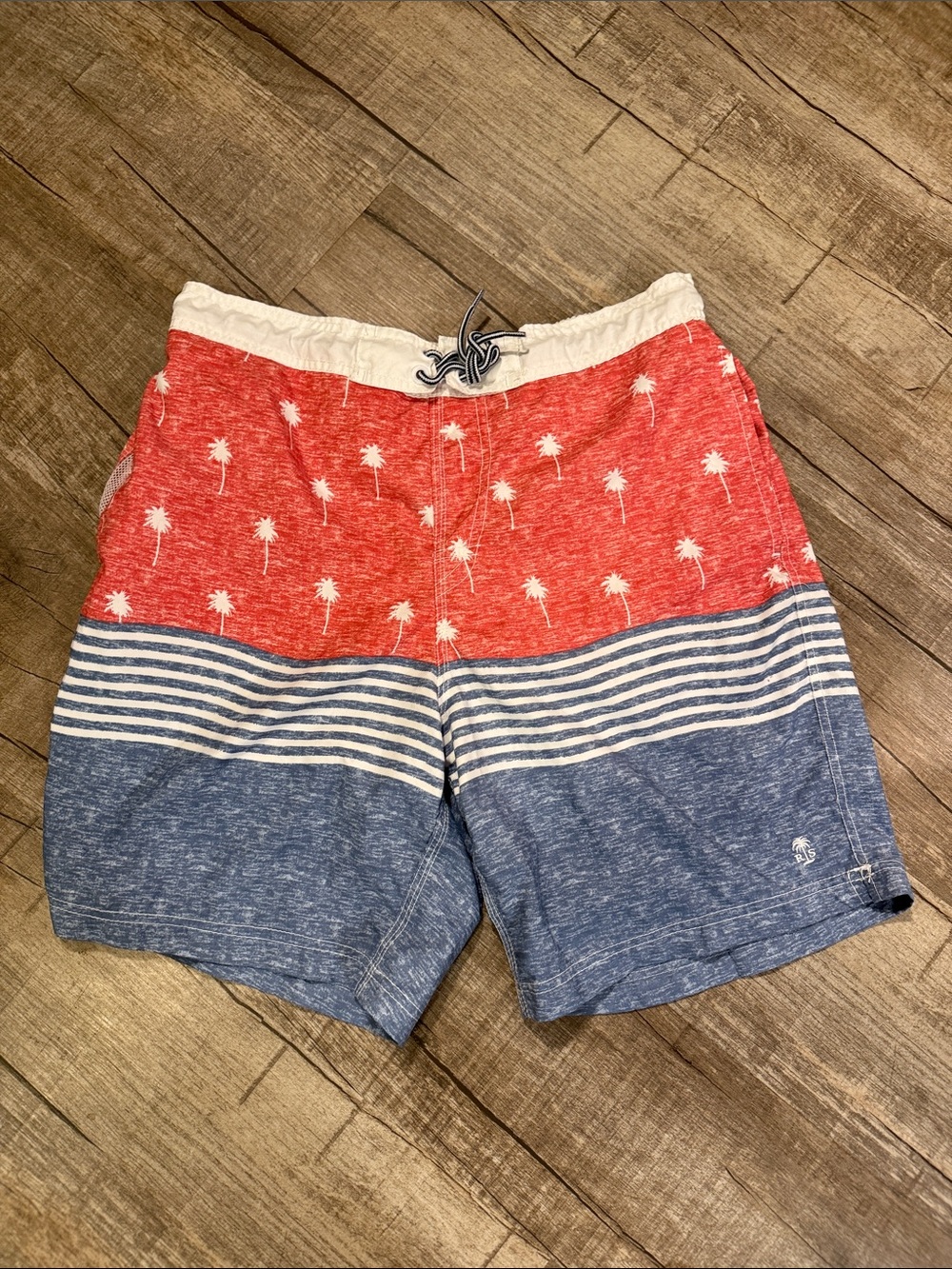 5/$15 Men's Red & Blue Palm-Stripe Swim Trunks size large